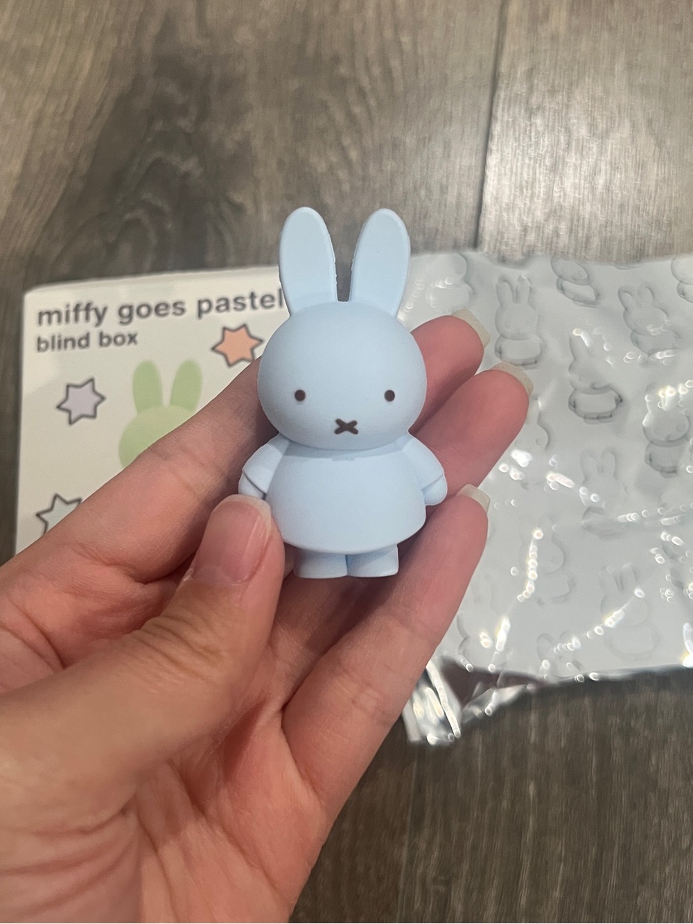 Brand NEW Miffy goes pastel mini figure - blue